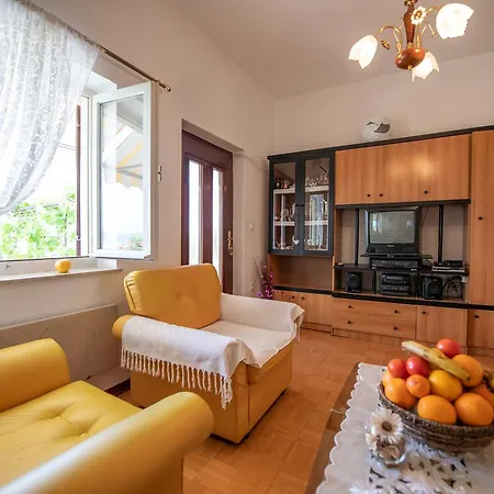 Rumac Apartment